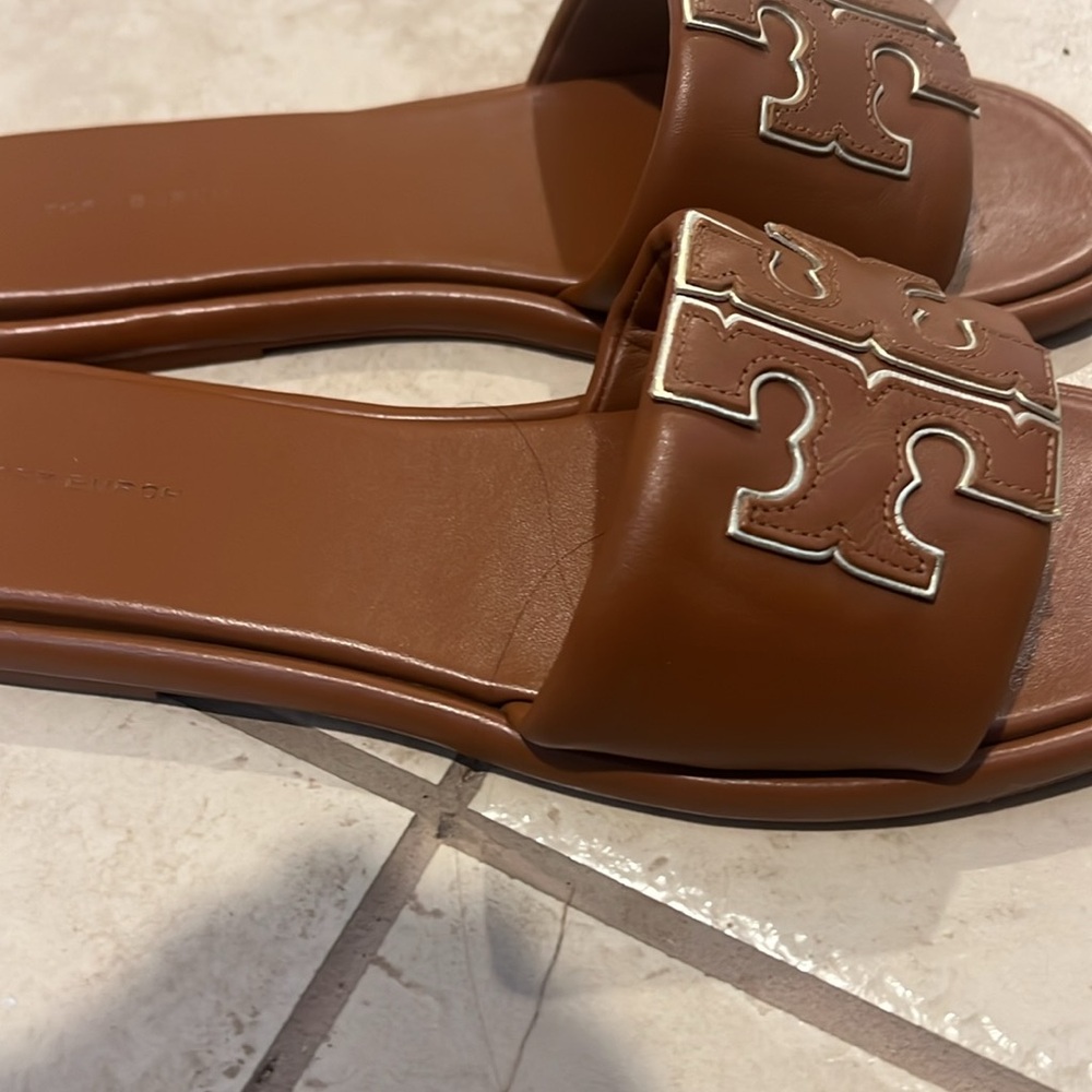 Tory Burch Slides-hardly worn. Dust bag included. - Picture 5 of 5
